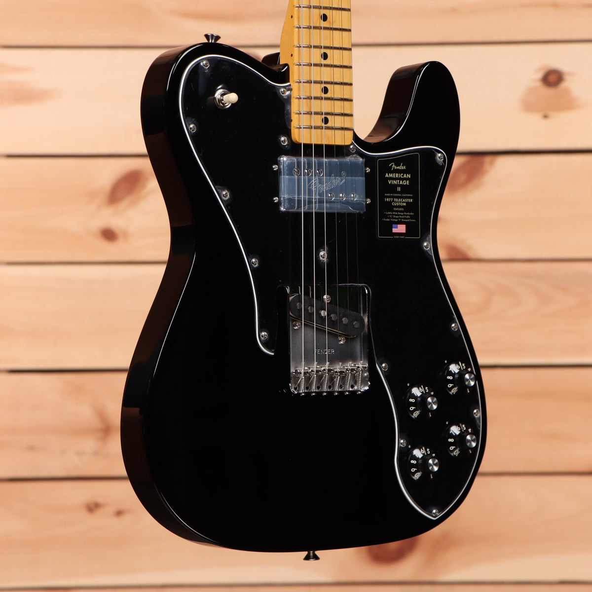 Fender American Vintage II 1977 Telecaster Custom - Black