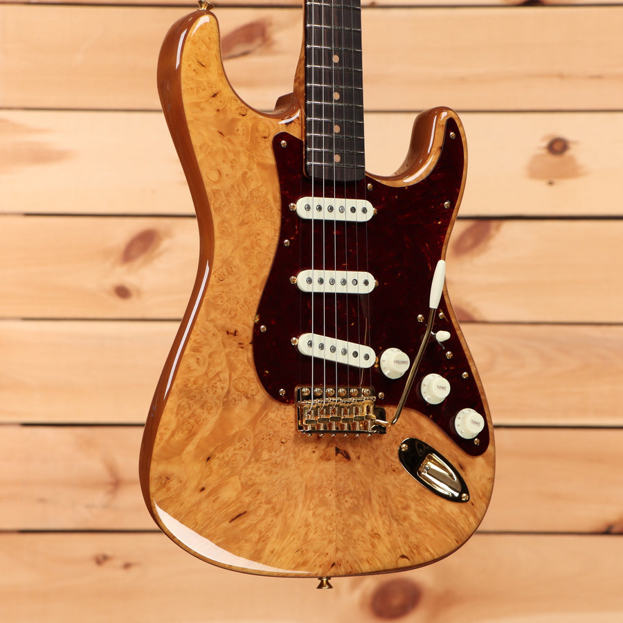 Fender Custom Shop Artisan Maple Burl Stratocaster electric guitar aged natural with three single-coil pickups