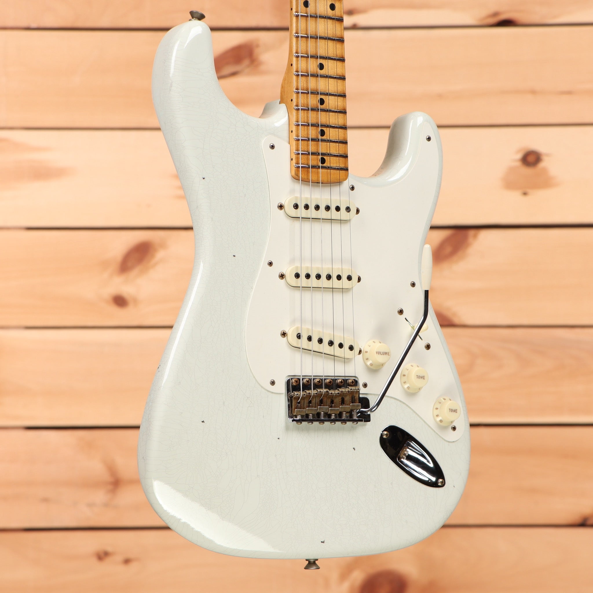 Fender Custom Shop Limited 1956 Stratocaster Journeyman Relic electric guitar white with maple neck and three single-coil pickups