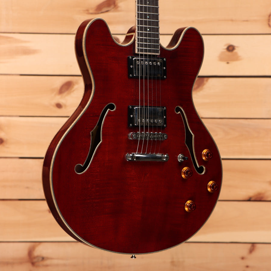 Eastman T186MX classic semi-hollow body electric guitar with flamed maple top and gold hardware