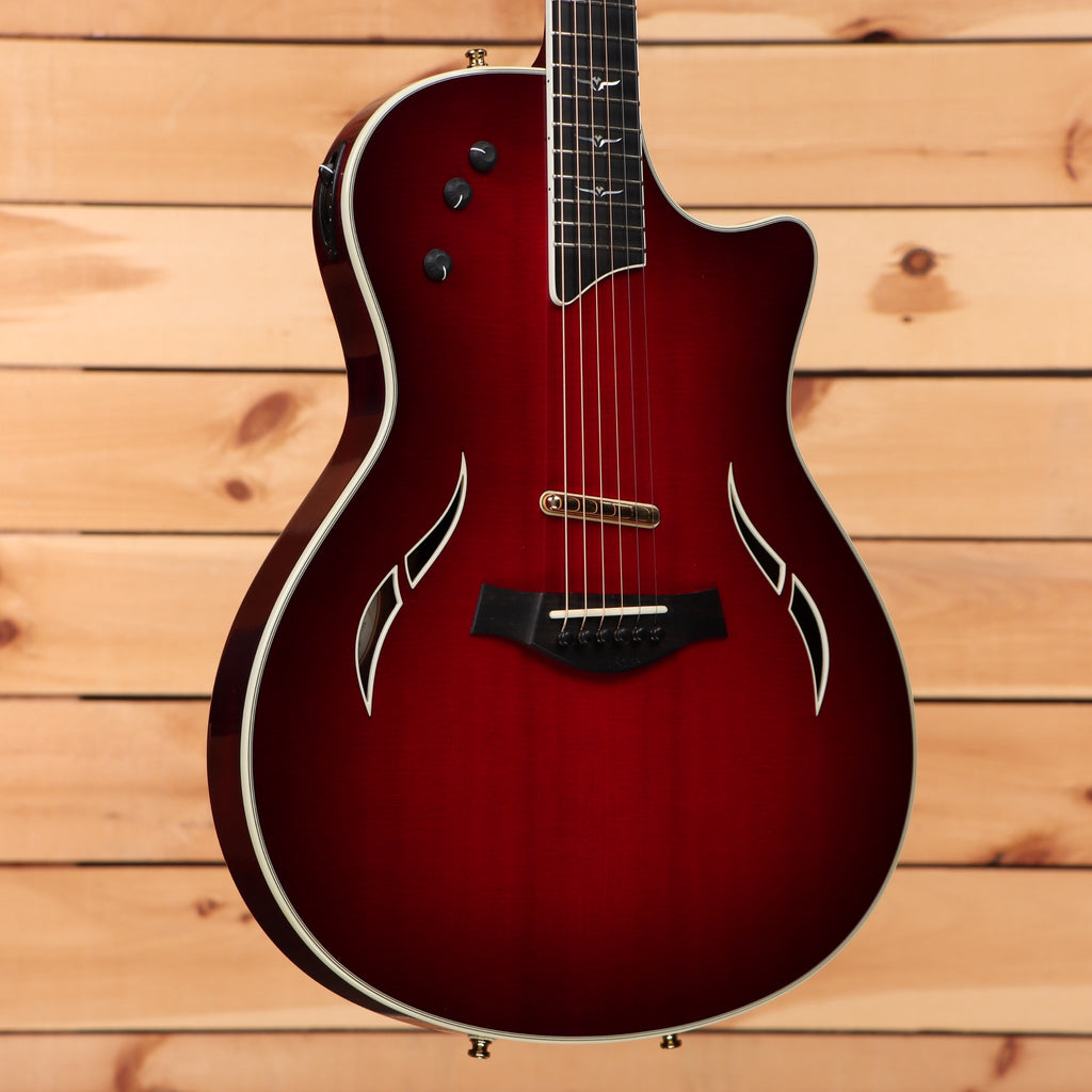 Taylor T5 Custom Spruce - Red Edgeburst