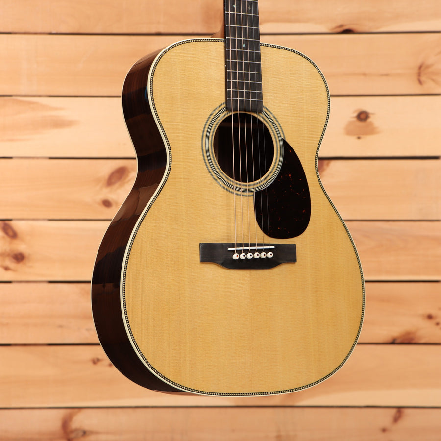 Martin OM-28 Orchestra Model acoustic guitar Natural finish with herringbone binding and tortoise pickguard