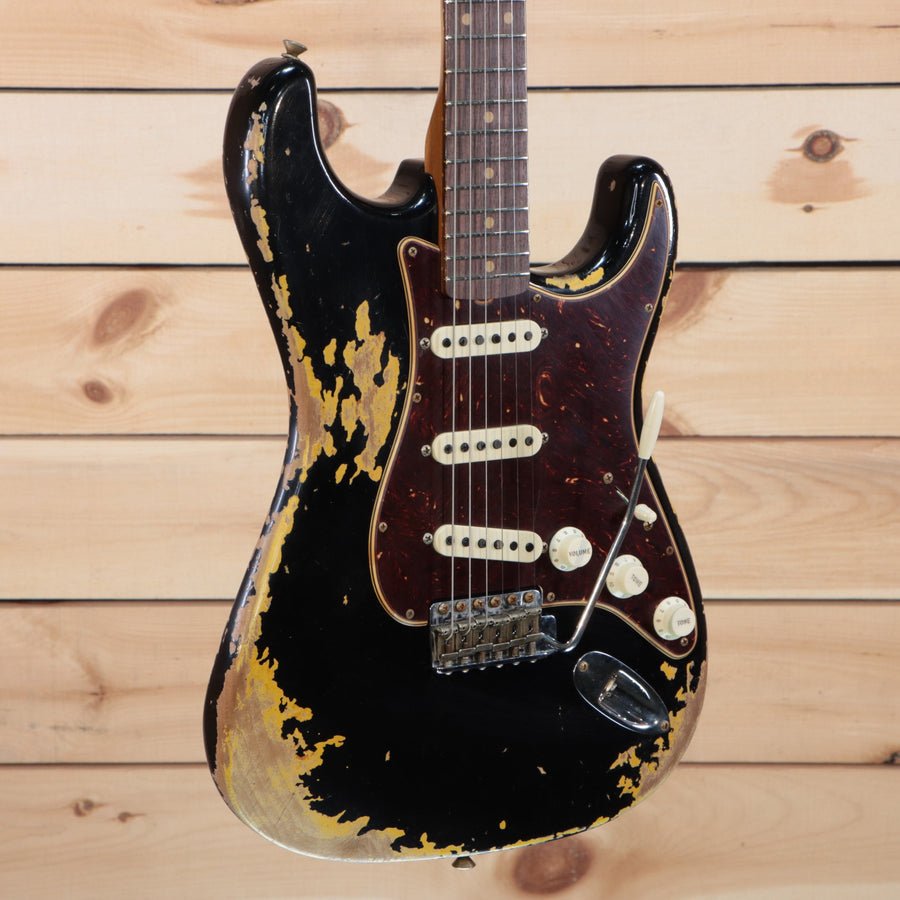 Fender Custom Shop LTD Roasted 1960 Stratocaster electric guitar heavy relic black over gold with tortoiseshell pickguard