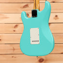 Fender American Vintage II 1957 Stratocaster electric guitar Surf Green with white pickguard