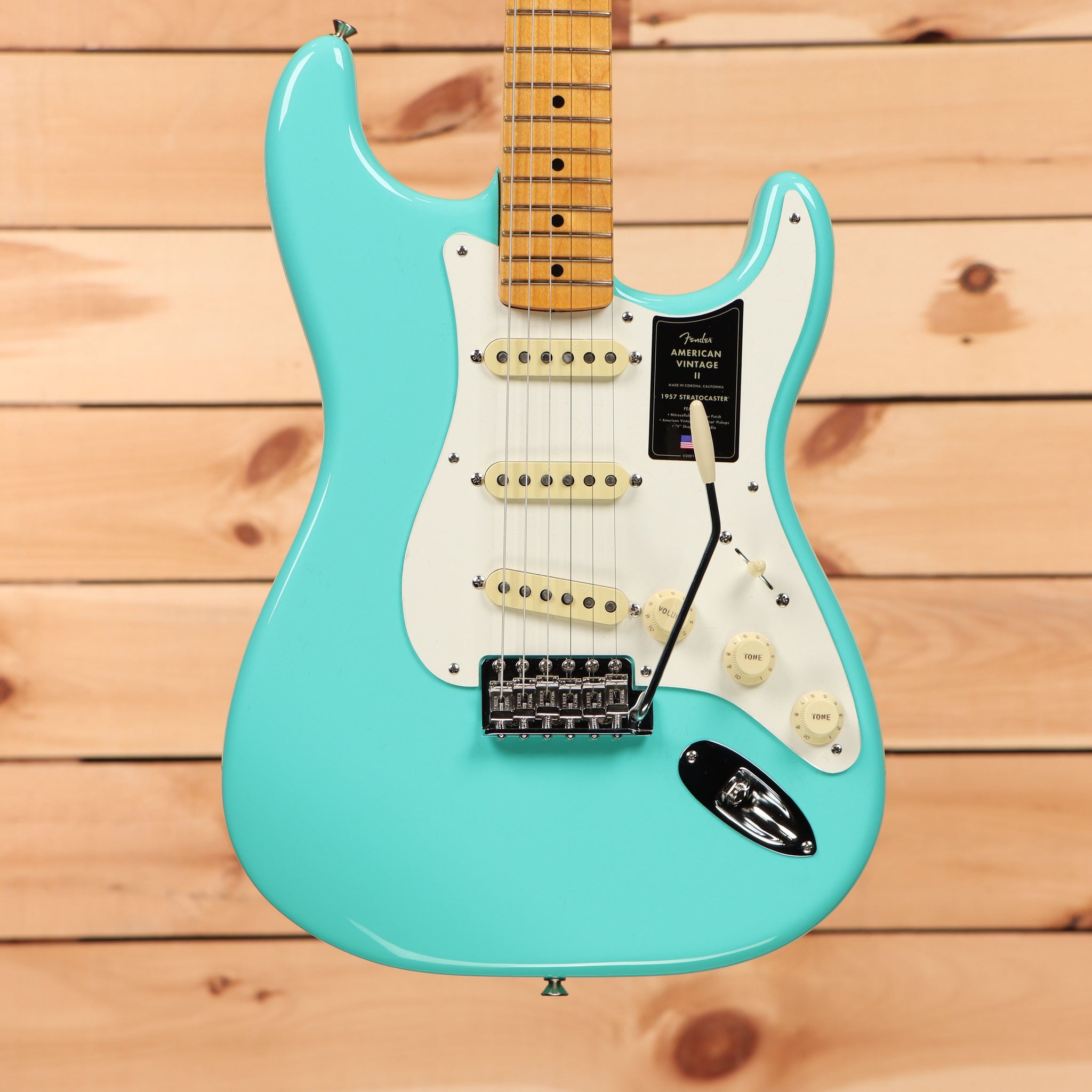ギター Fender 50s Stratocaster Surf Green MIM Fender Classic '50s Stratocaster - Surf Green w/ Maple Fingerboard