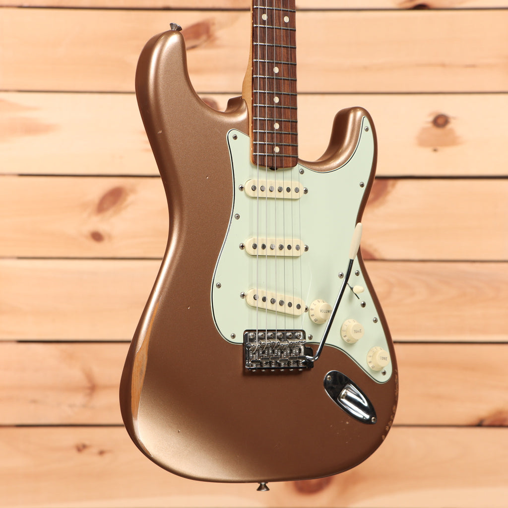 Fender Vintera Road Worn 60s Stratocaster - Firemist Gold