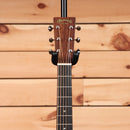 Martin 00-18 classical acoustic guitar natural finish with rosewood fretboard