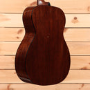 Martin 00-18 dreadnought acoustic guitar natural finish with mahogany back and sides