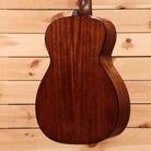 Martin 018 dreadnought acoustic guitar natural finish with mahogany back and sides
