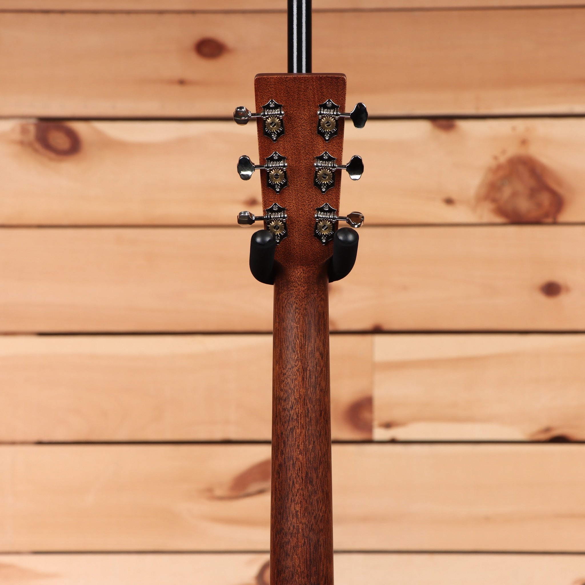 Martin 018 natural dreadnought acoustic guitar with vintage-style tuning machines and rosewood back and sides