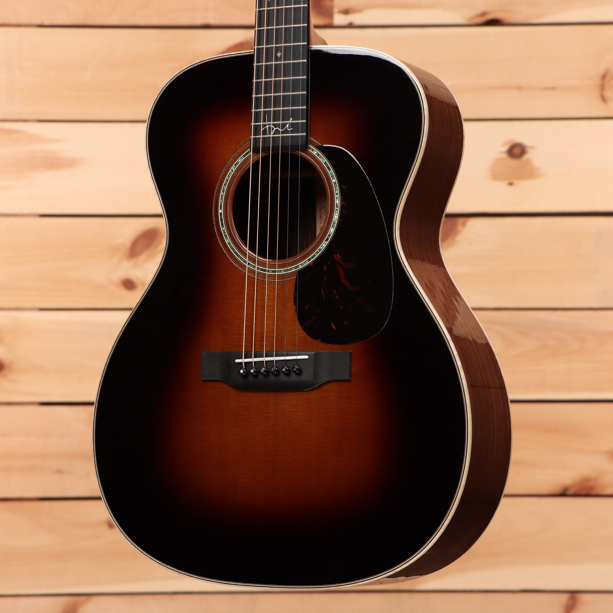 Martin 00-28 Brooke Ligertwood dreadnought acoustic guitar sunburst finish with 12-string configuration