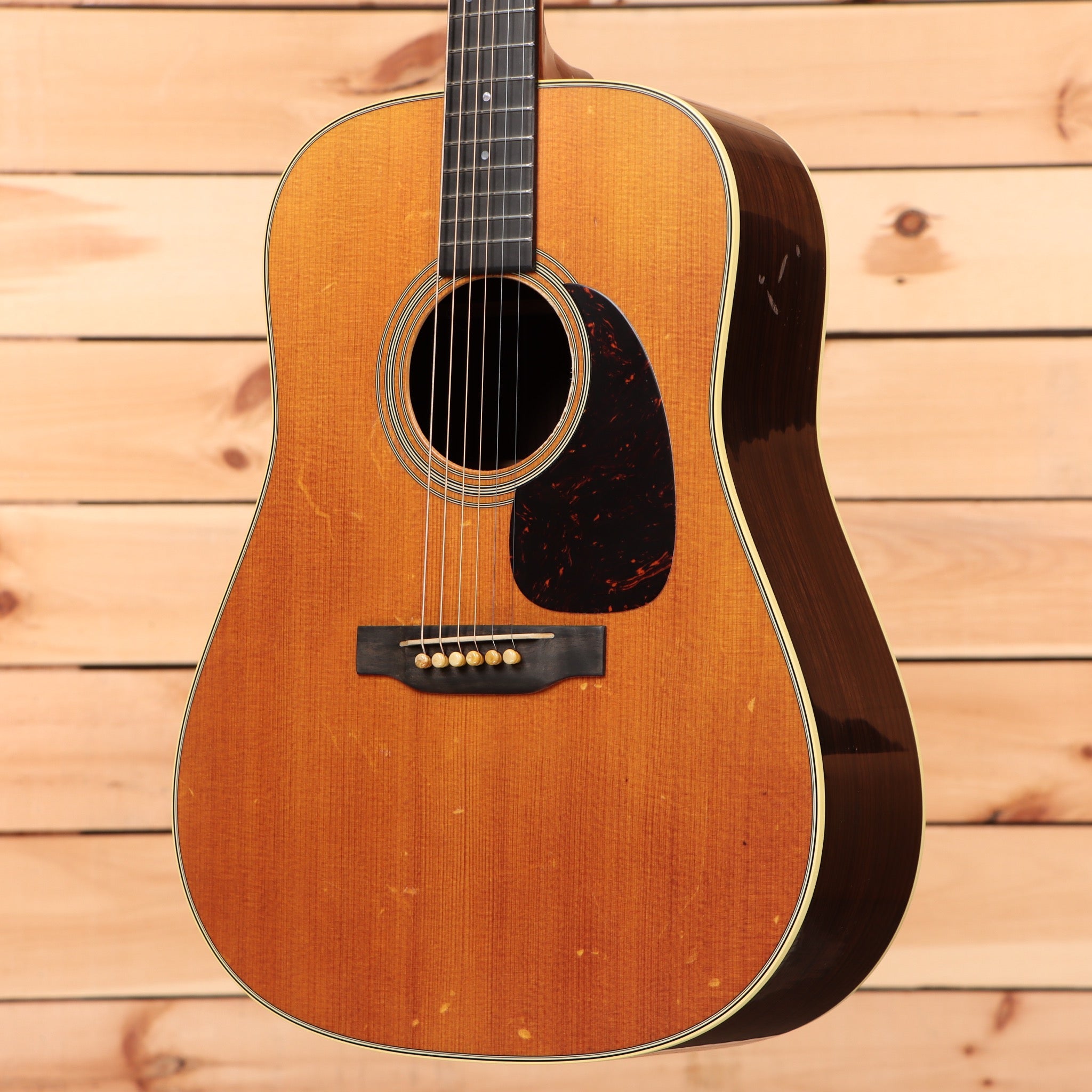 Martin D-28 Rich Robinson dreadnought acoustic guitar natural finish with tortoiseshell pickguard
