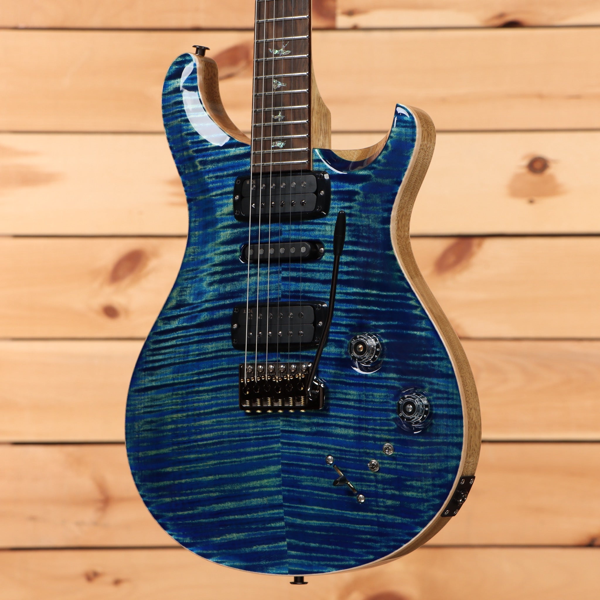 Paul Reed Smith Modern Eagle V electric guitar River Blue with flamed maple top and humbucker pickups