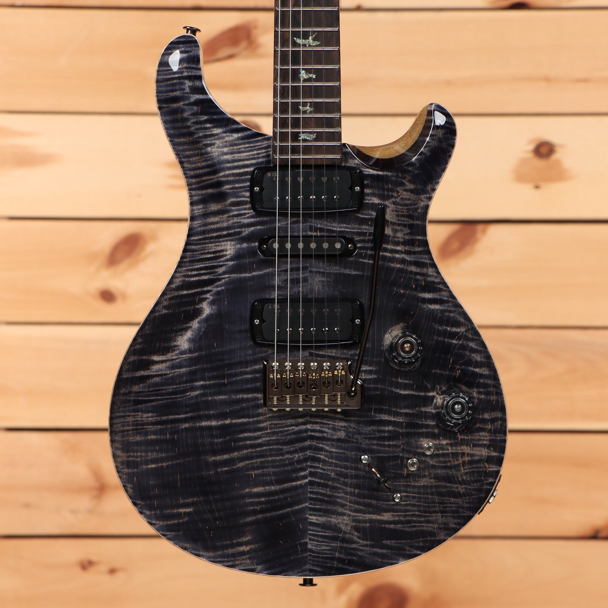Paul Reed Smith Modern Eagle V Wood Library electric guitar Charcoal Flame with flamed maple top and dual humbuckers