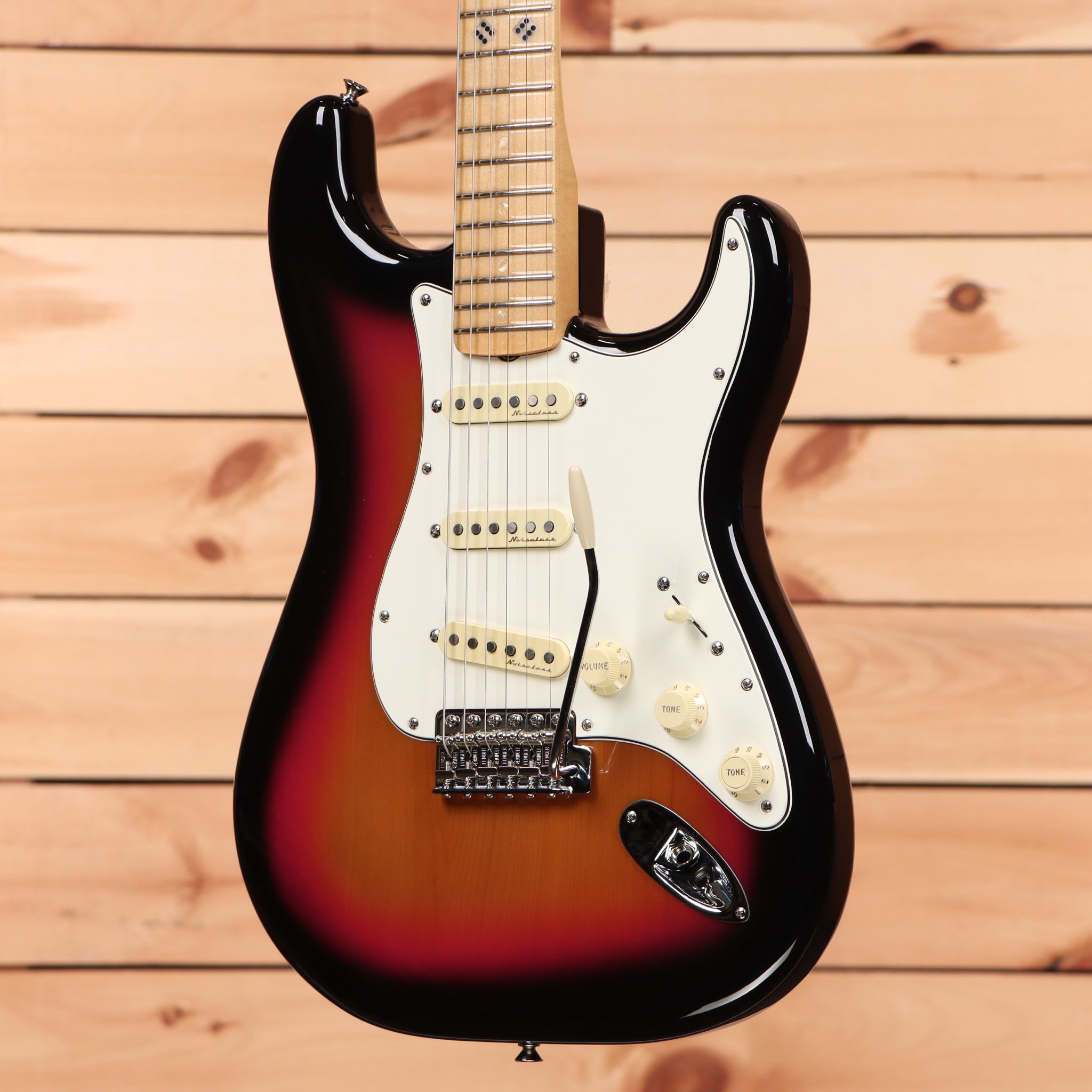 Fender Steve Lacy People Pleaser Stratocaster electric guitar Chaos Burst with three single-coil pickups