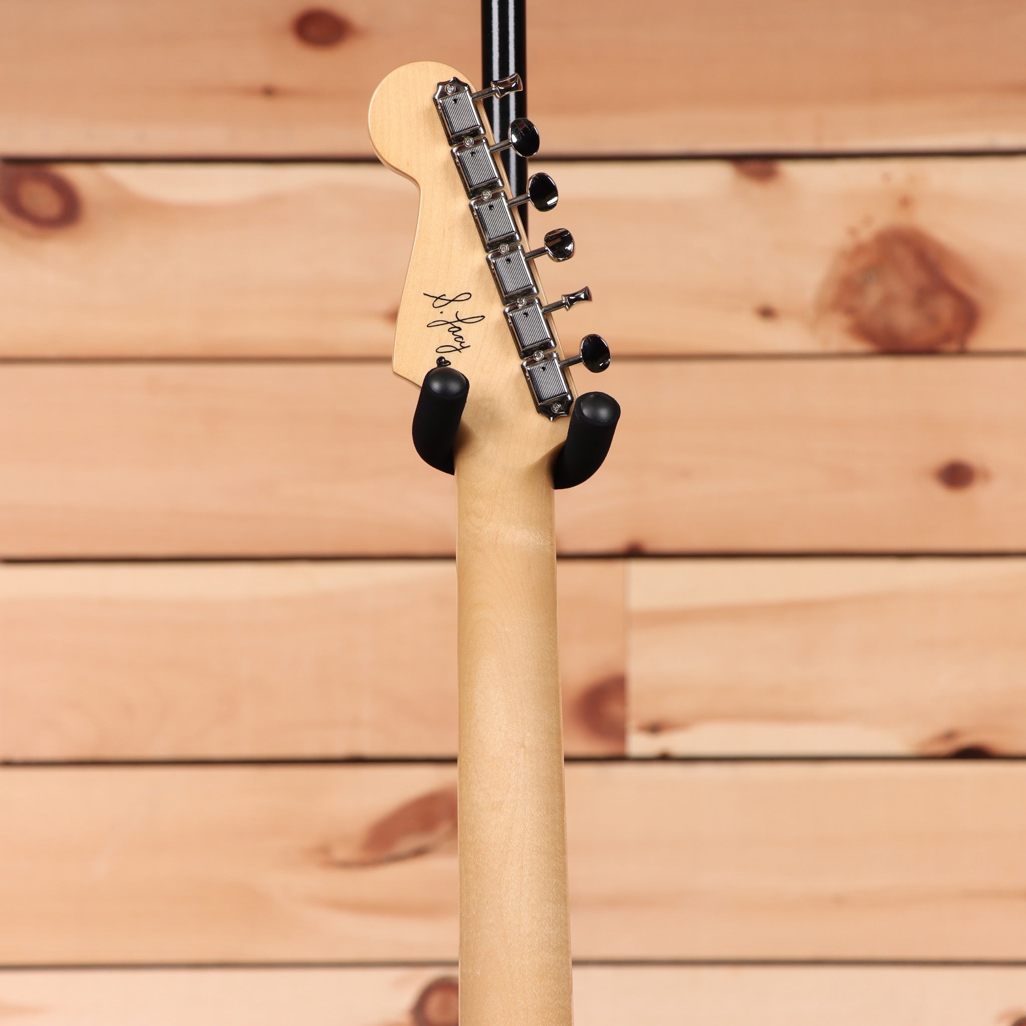Fender Steve Lacy People Pleaser Stratocaster electric guitar Chaos Burst with maple neck and single-coil pickups