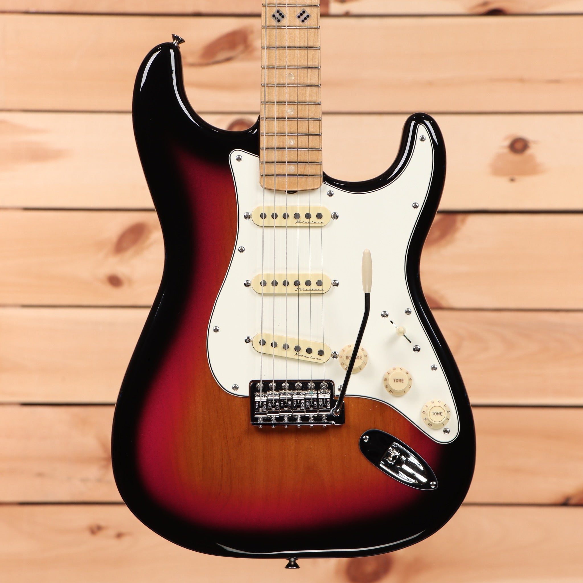 Fender Steve Lacy People Pleaser Stratocaster electric guitar Chaos Burst with single-coil pickups