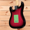 Fender Steve Lacy People Pleaser Stratocaster electric guitar Chaos Burst with diamond pickguard