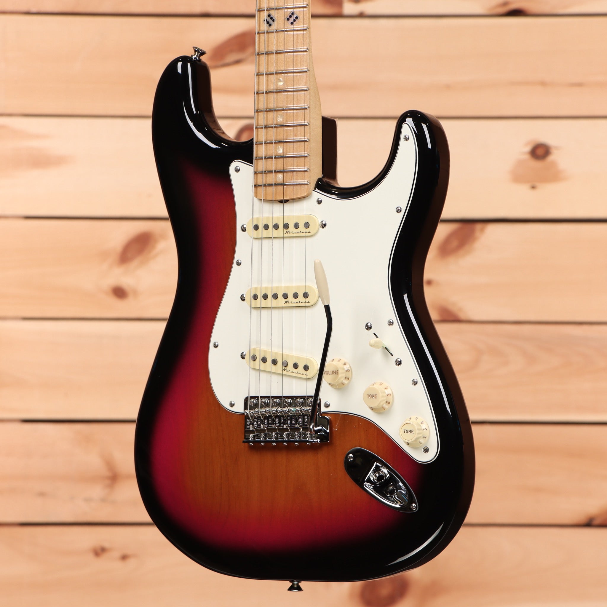Fender Steve Lacy People Pleaser Stratocaster electric guitar Chaos Burst with single-coil pickups