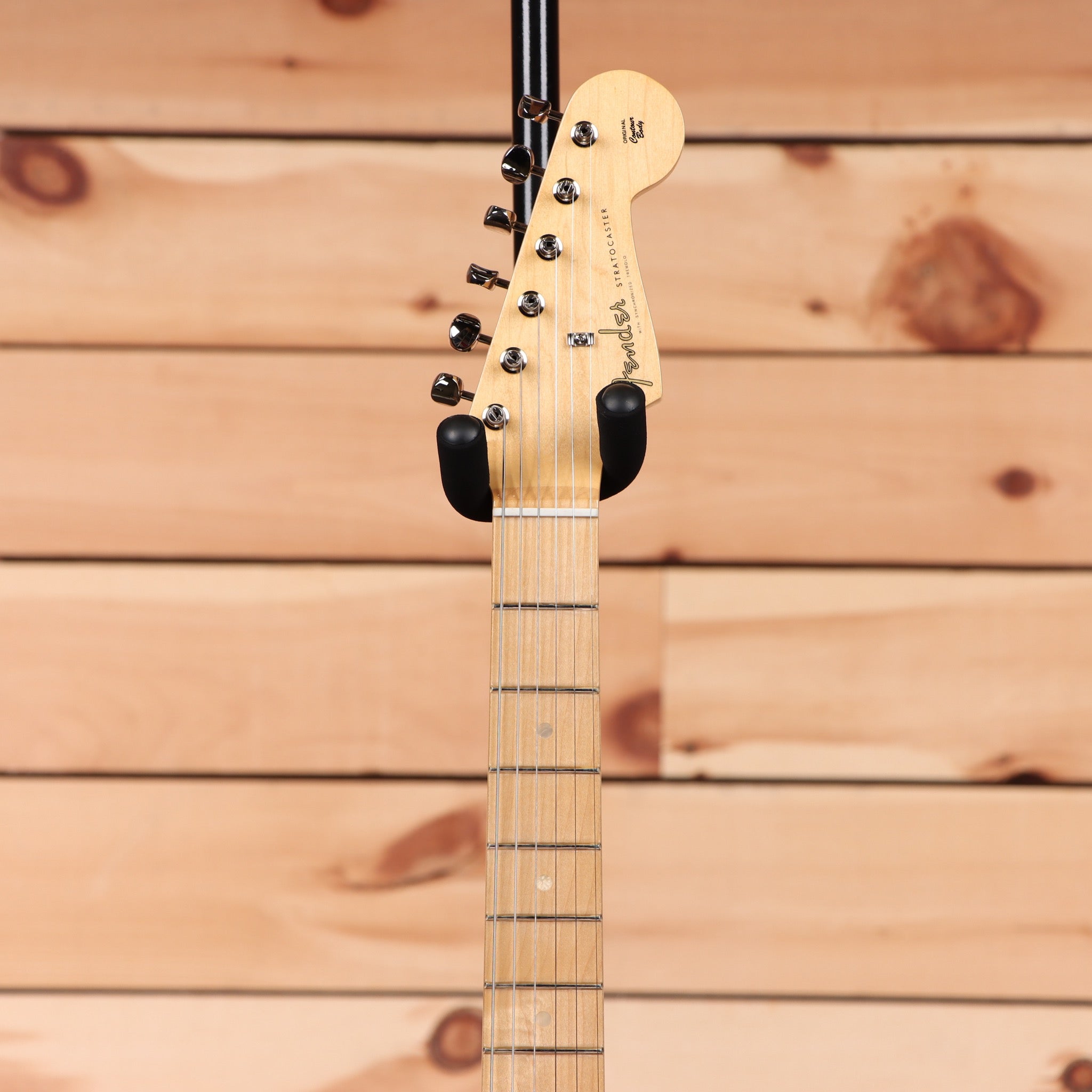 Fender Steve Lacy People Pleaser Stratocaster electric guitar Chaos Burst with maple neck and single-coil pickups