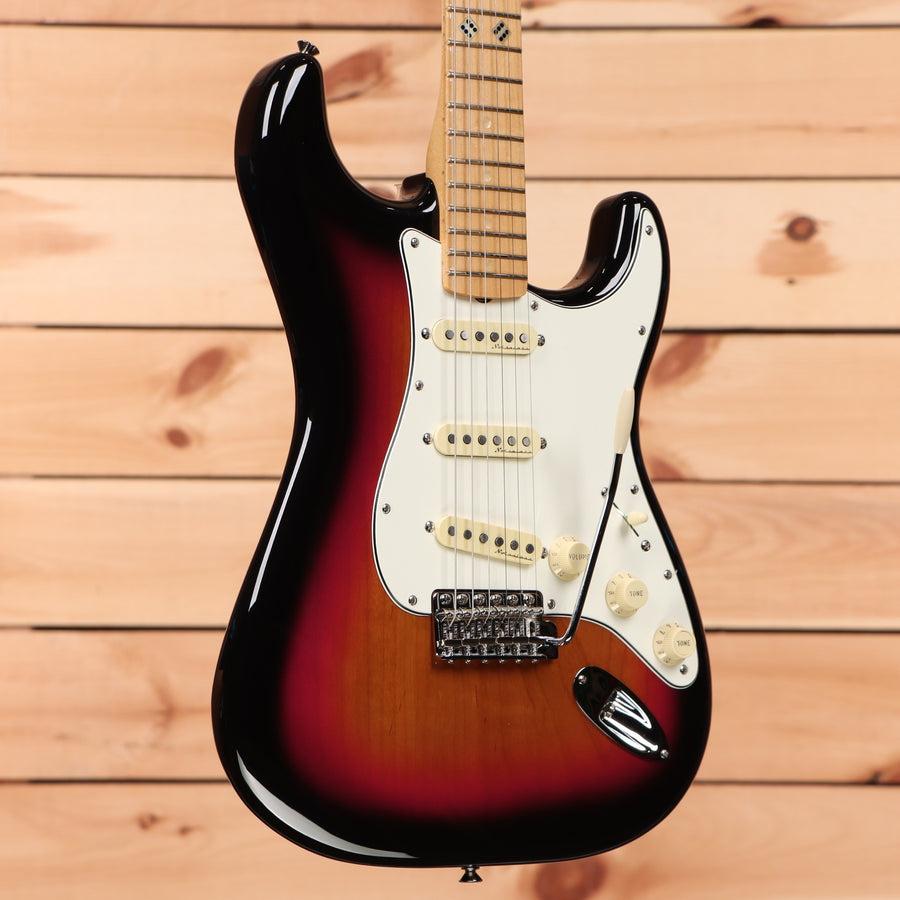 Fender Steve Lacy People Pleaser Stratocaster electric guitar Chaos Burst with white pickguard and single-coil pickups