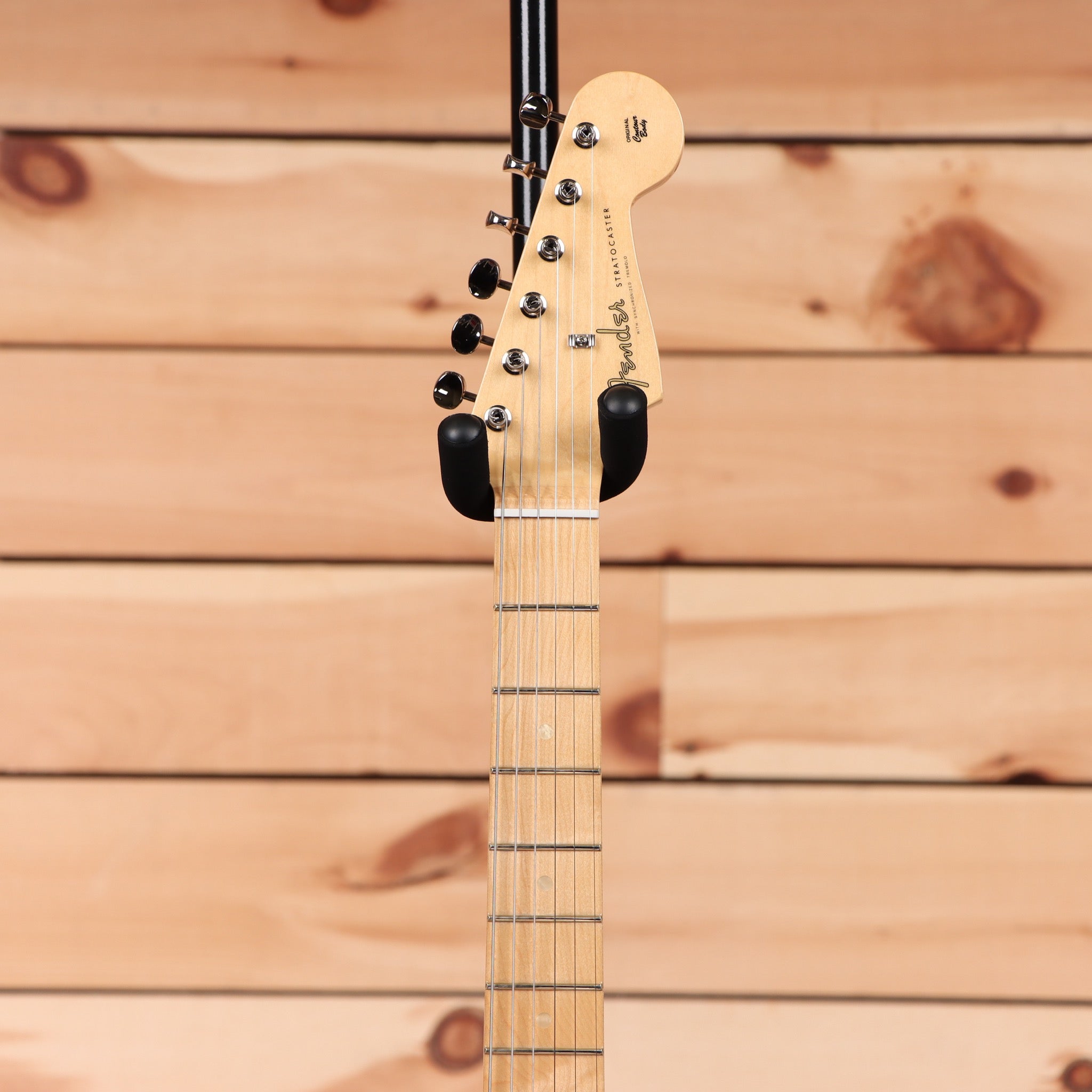 Fender Steve Lacy People Pleaser Stratocaster electric guitar Chaos Burst with maple neck and single-coil pickups