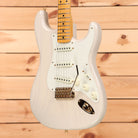 Fender Custom Shop Vintage Custom 1957 Stratocaster electric guitar white blonde with maple neck and single-coil pickups