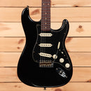 Fender Custom Shop Postmodern Stratocaster Journeyman Relic electric guitar aged black with single-coil pickups
