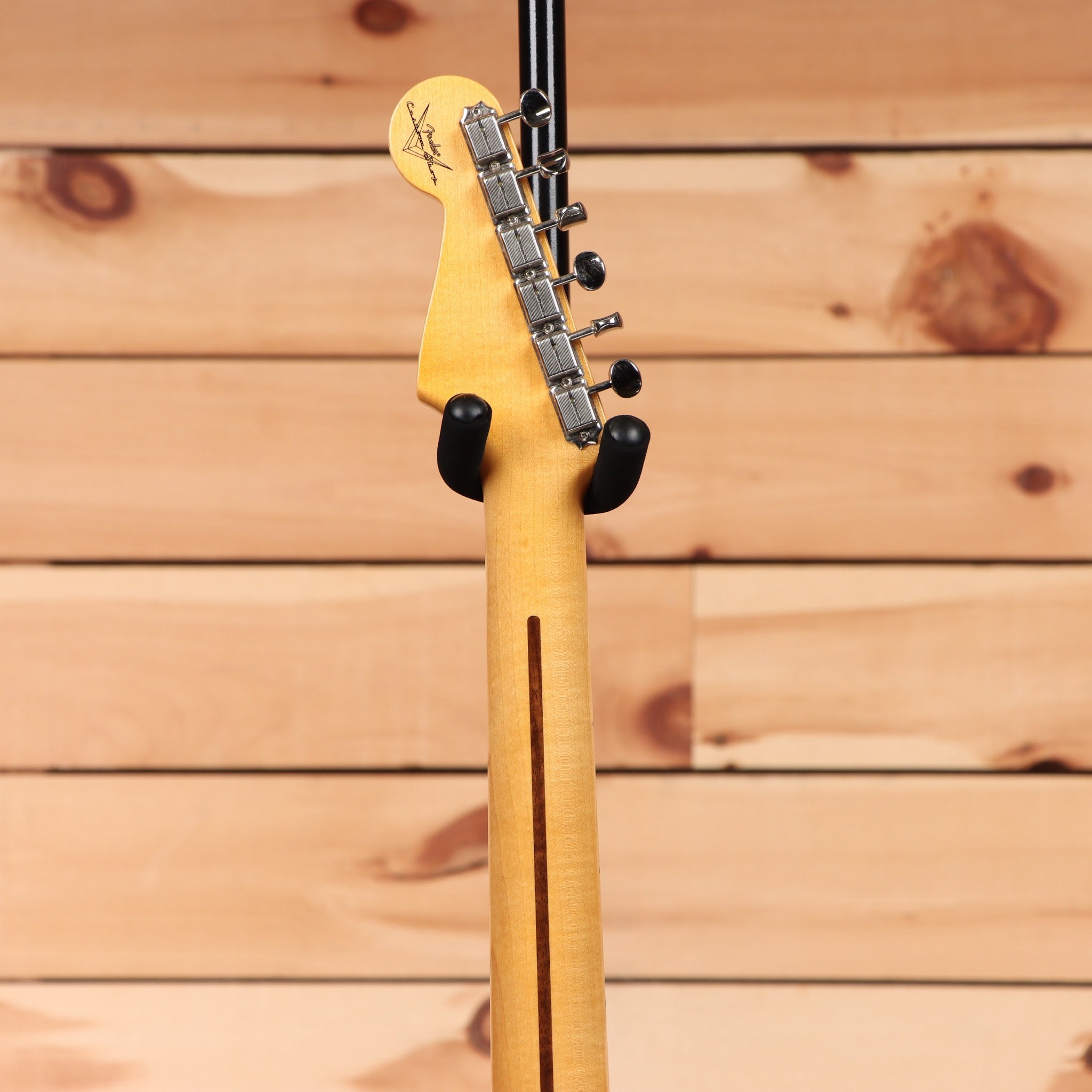 Fender Custom Shop Vintage Custom 1955 Hardtail Stratocaster electric guitar aged white blonde with maple neck