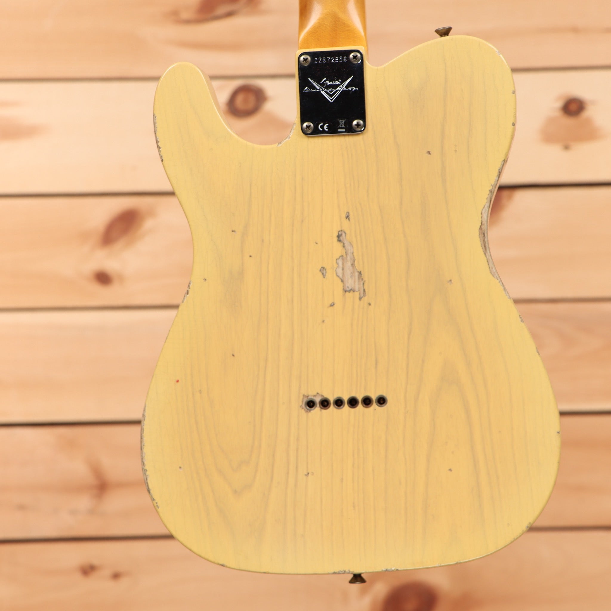 Fender Custom Shop 1964 Telecaster Relic electric guitar Natural Blonde with single-coil pickups
