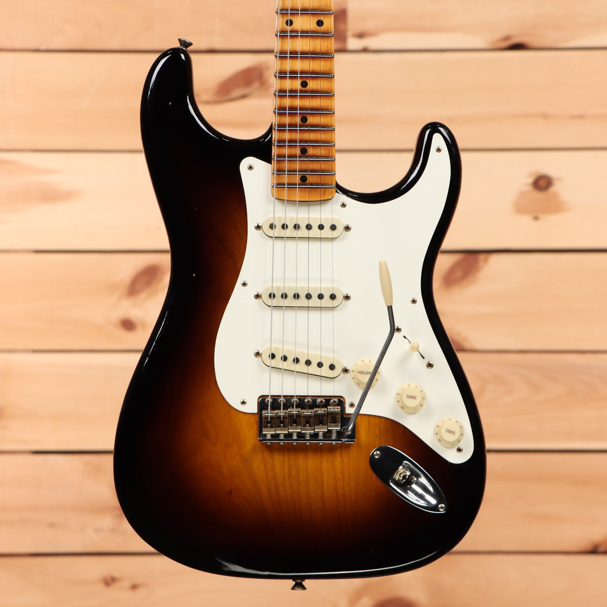 Fender Custom Shop 1956 Stratocaster Journeyman Relic electric guitar wide fade 2-color sunburst with maple neck