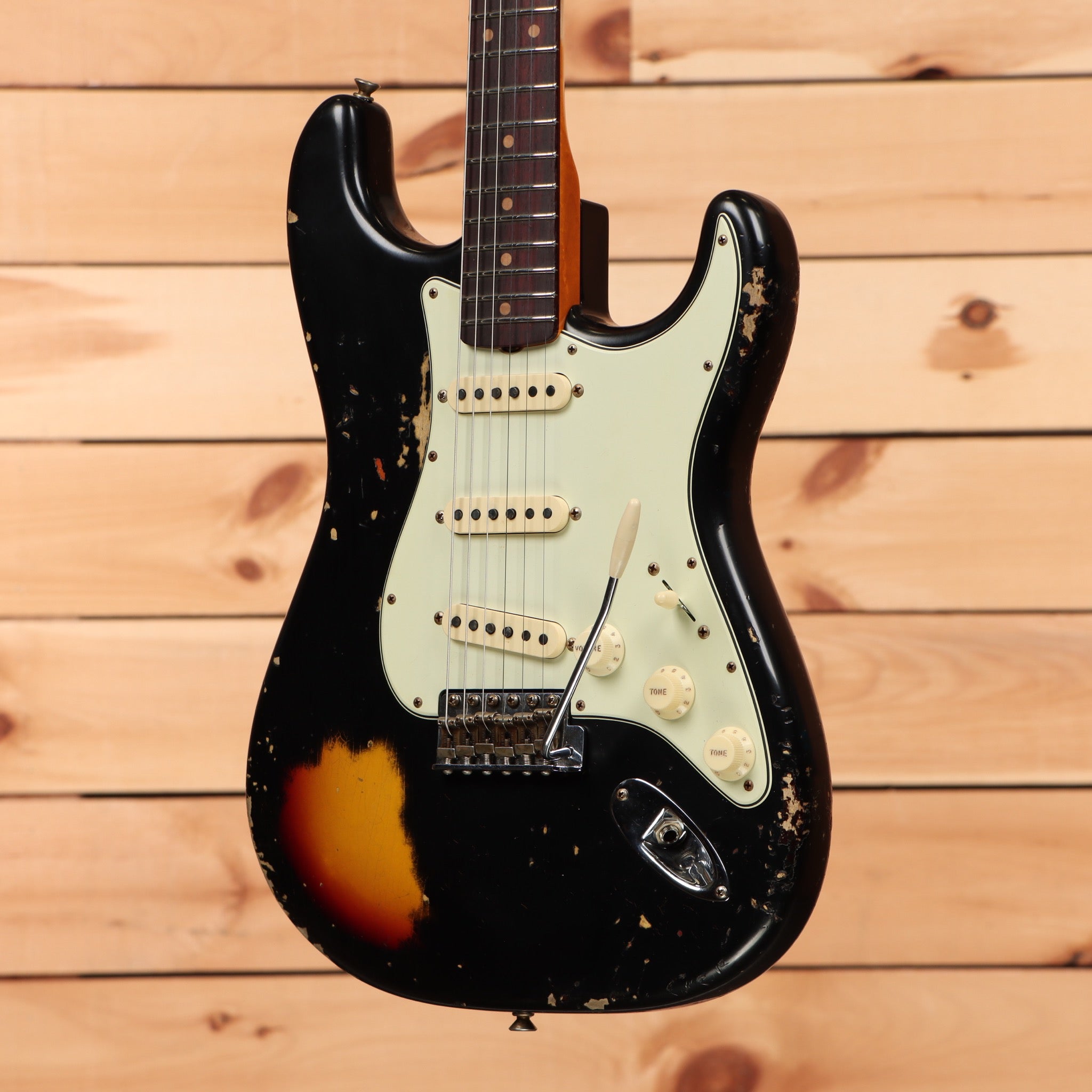 Fender Custom Shop 1960 Stratocaster heavy relic electric guitar aged black over 3-color sunburst with single-coil pickups