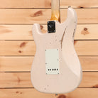 Fender Custom Shop Late 1962 Stratocaster Relic electric guitar Super Faded Aged Shell Pink with single-coil pickups