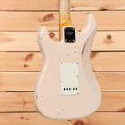 Fender Custom Shop Late 1962 Stratocaster Relic electric guitar Super Faded Aged Shell Pink with single-coil pickups
