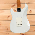 Fender Custom Shop Limited Roasted Pine Stratocaster Deluxe electric guitar White Blonde with single-coil pickups
