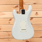 Fender Custom Shop Limited Roasted Pine Stratocaster Deluxe electric guitar White Blonde with single-coil pickups