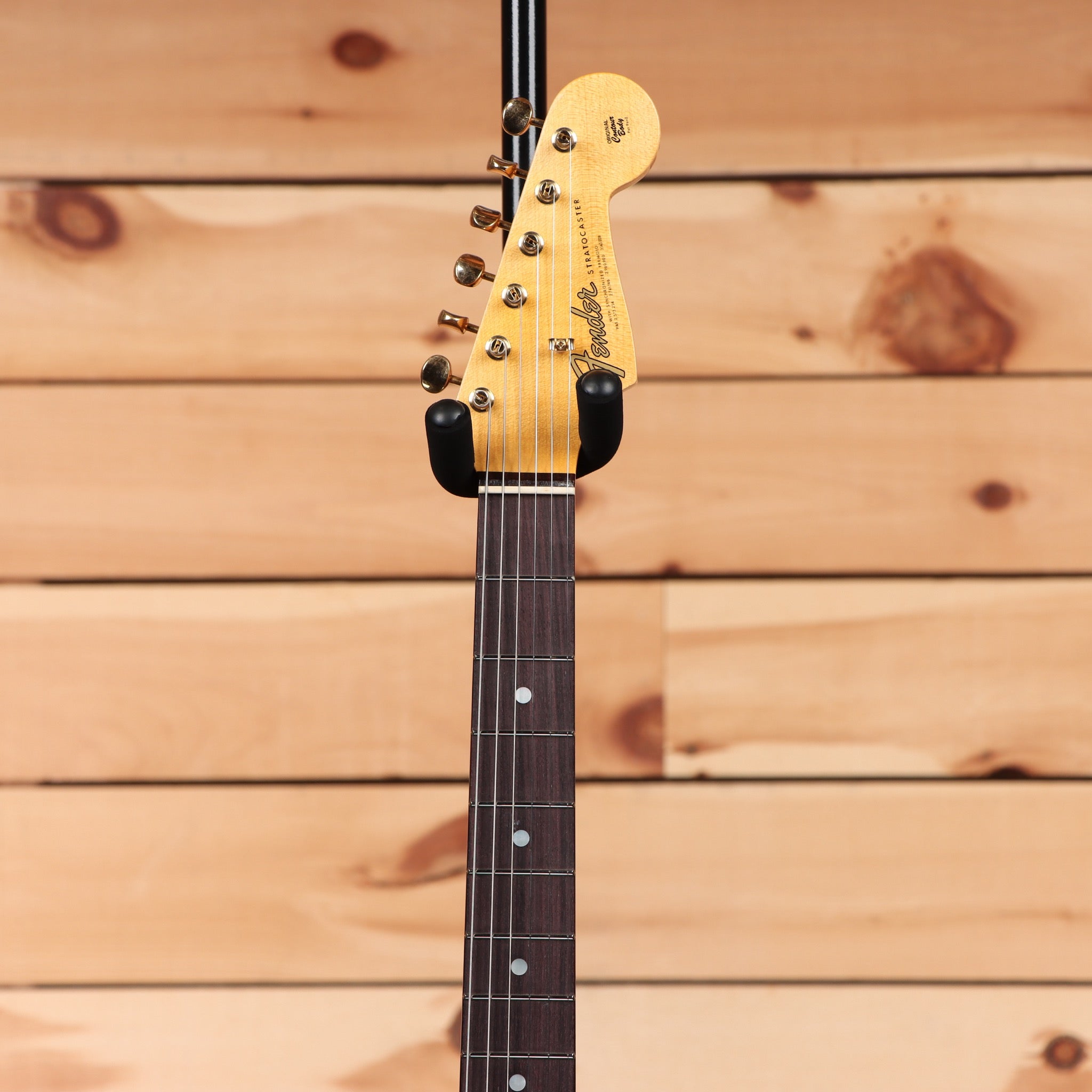 Fender Custom Shop Limited 1965 Dualmag Stratocaster Journeyman Relic electric guitar Aged Inca Silver with maple neck and single-coil pickups
