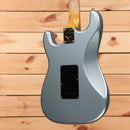 Fender Custom Shop Limited 1965 DualMag Stratocaster Journeyman Relic electric guitar Aged Ice Blue Metallic with black pickguard