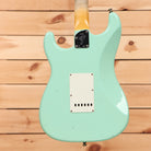Fender Custom Shop Postmodern Stratocaster Journeyman Relic electric guitar Aged Surf Green with single-coil pickups
