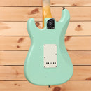 Fender Custom Shop Postmodern Stratocaster Journeyman Relic electric guitar Aged Surf Green with white pickguard