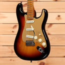 Fender Custom Shop American Custom Stratocaster electric guitar Antique Sunburst with maple neck and single-coil pickups