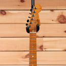 Fender Custom Shop American Custom Stratocaster electric guitar Antique Sunburst with maple neck and single-coil pickups