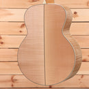 Eastman AC630-BD concert acoustic guitar natural finish with decorative center stripe binding
