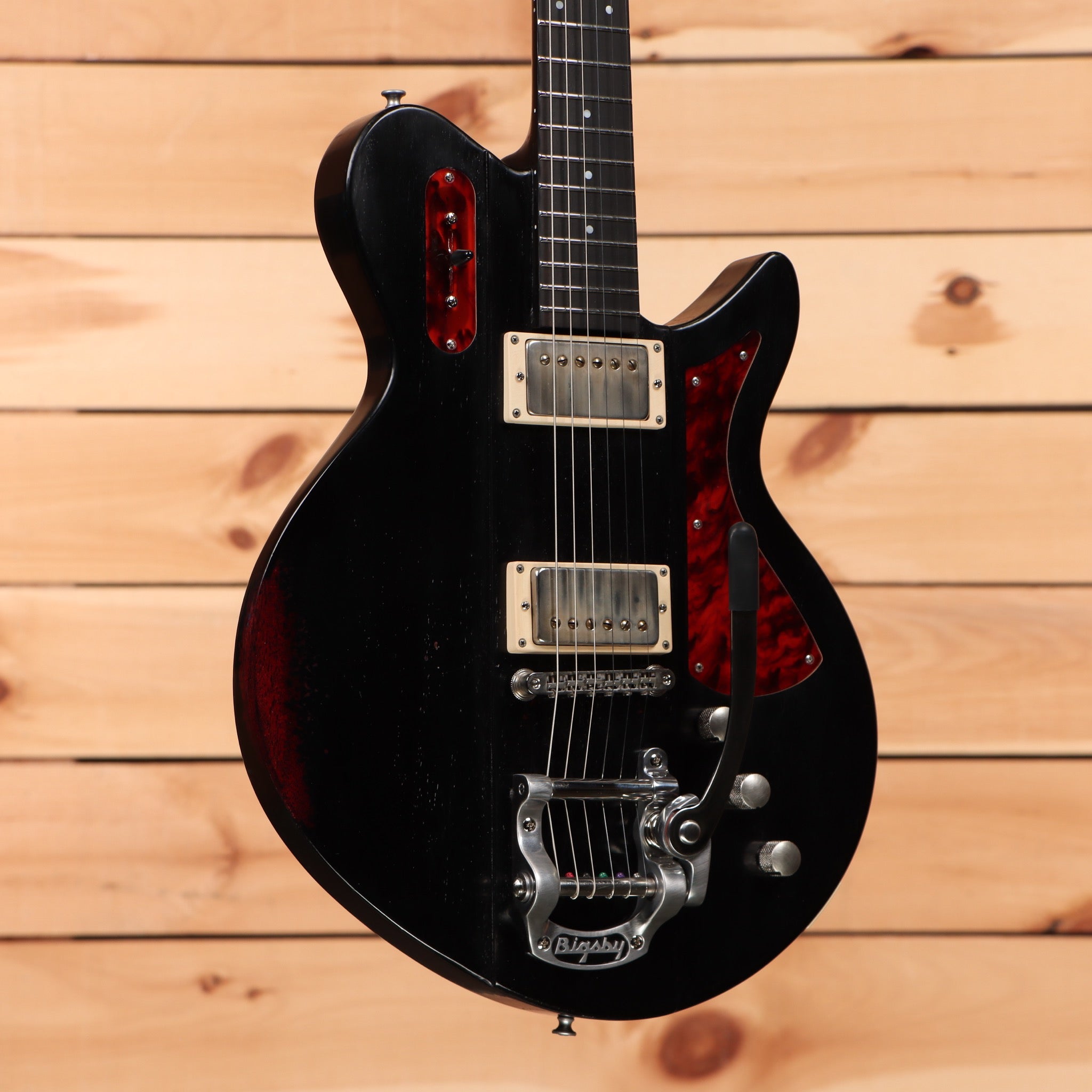Eastman Juliet VBB semi-hollow electric guitar antique black varnish with dual humbucker pickups