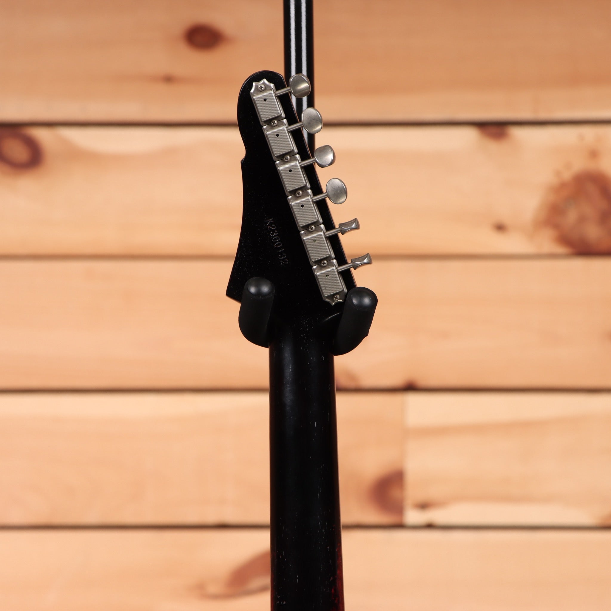 Eastman Juliet VBB antique black varnish semi-hollow electric guitar with chrome tuners