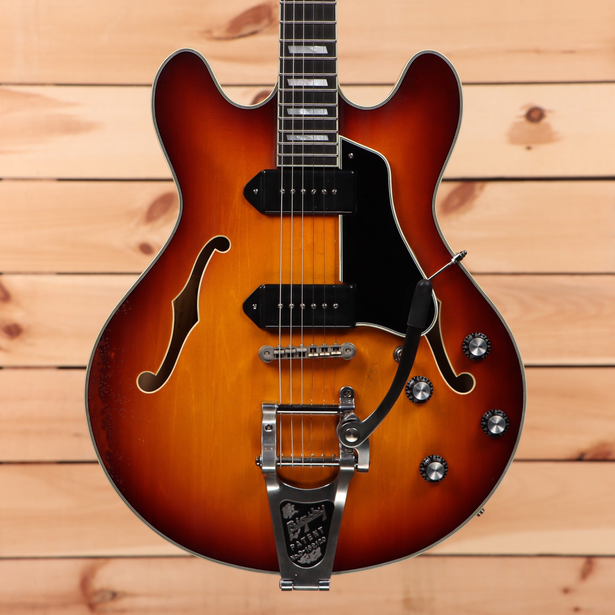 Eastman T64-V semi-hollow electric guitar Antique Goldburst with dual humbuckers and f-holes