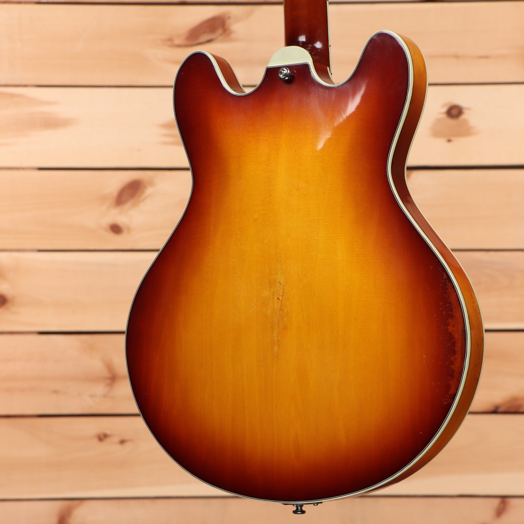 Eastman T64VT semi-hollow electric guitar Antique Goldburst with white binding and f-holes