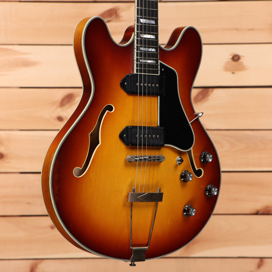 Eastman T64VT semi-hollow body electric guitar Antique Goldburst with dual humbucker pickups