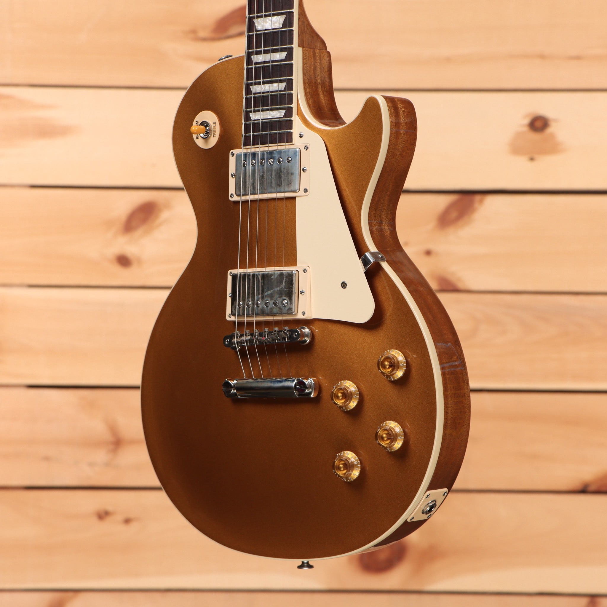 Gibson Les Paul Standard 50s electric guitar Gold Top with dual humbucker pickups and gold hardware