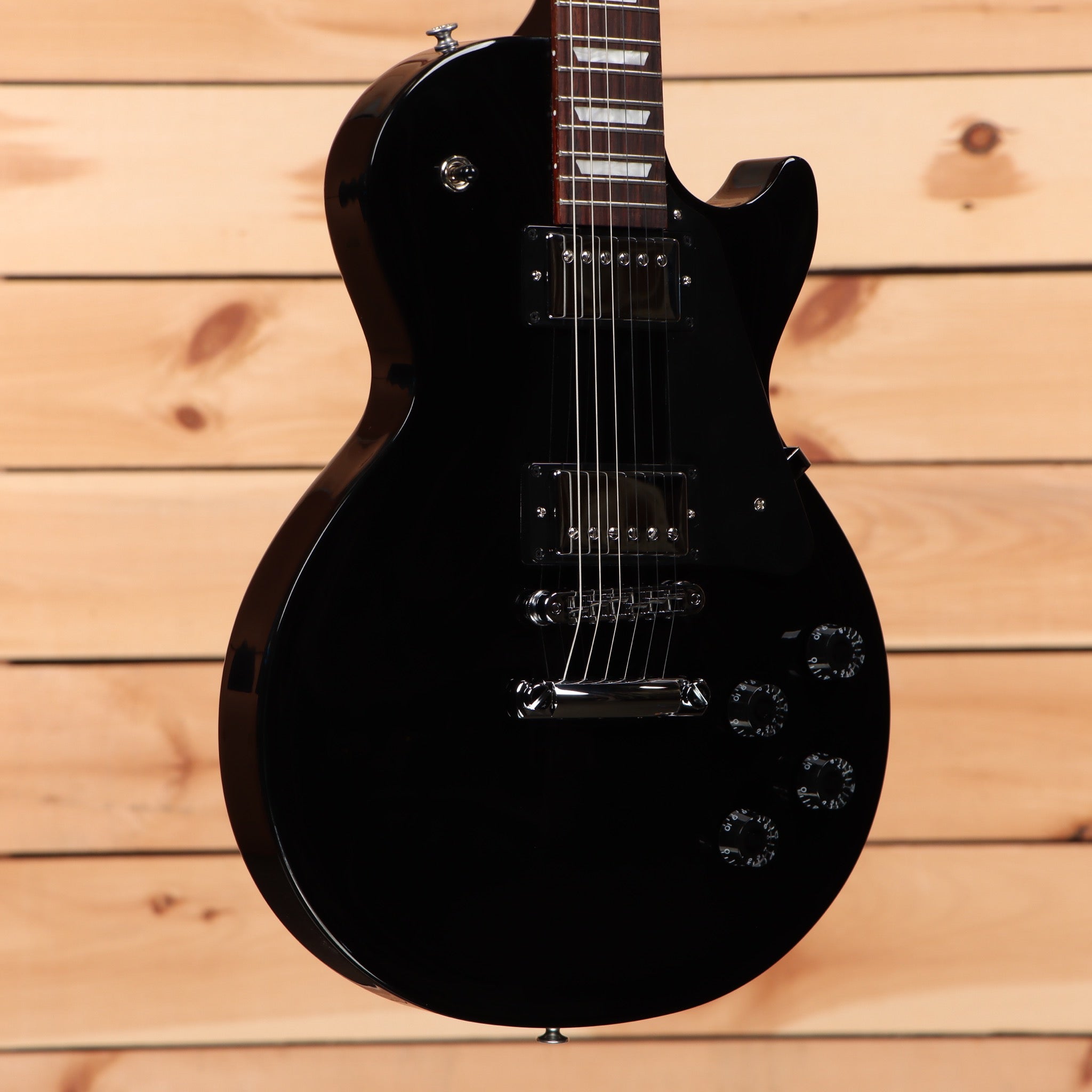 Gibson Les Paul Studio Ebony electric guitar with dual humbucker pickups and rosewood fretboard